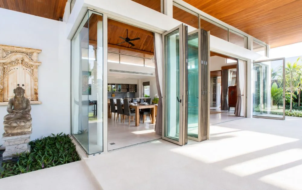How to Choose Heat-Resistant Folding Doors for the UAE's Harsh Summer