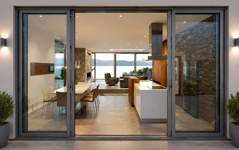 Safety Systems in Automatic Telescopic Doors